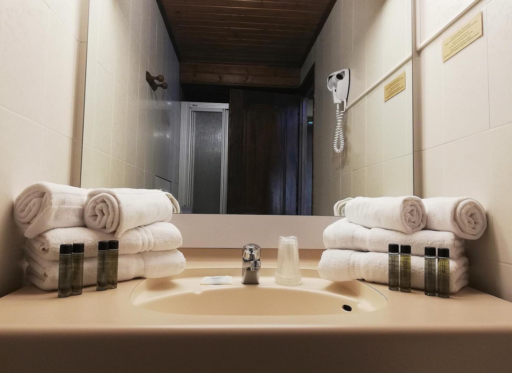 Hotel Le Taconet Le Praz de Lys Habitación foto